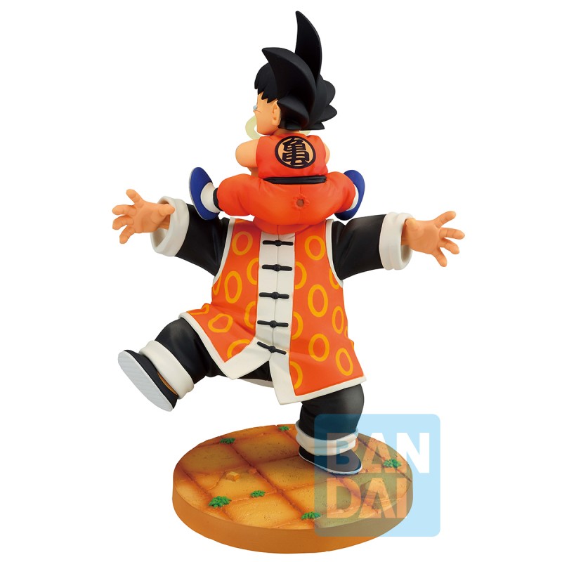 Figurine Dragon Ball Ichibansho Dragon History II représentant Son Goku enfant et Grandpa Son Gohan, version Bandai officielle.