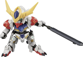 Maquette SD Gundam Barbatos Lupus DX de la série BB #402, en pose dynamique avec une grande épée noire.