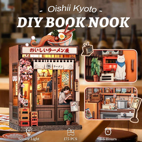 Maquette CuteBee Oishii Kyoto DIY Book Nook représentant une boutique de ramen japonaise miniature de 175 pièces avec lumière à capteur.