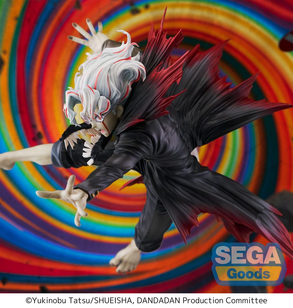 Figurine Okarun transformé FIGURIZMa issue de Dandadan, pose dynamique avec socle