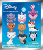 Disney Cats Collectible Bag Clip Series 69 avec plusieurs chats Disney chibi, dont Marie, Figaro et le Chat du Cheshire.