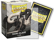 Boîte Dragon Shield Matte Non-Glare Clear contenant 100 protège-cartes standard transparents avec finition mate anti-reflets.