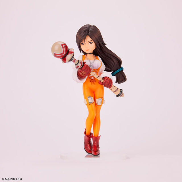 Figurine Grenat Dagger Final Fantasy IX Form ISM avec lance tenue orange et bottes rouges sur socle transparent