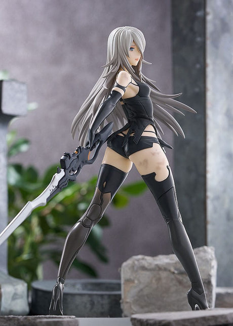 Figurine PVC Pop Up Parade A2 (YoRHa Type A No.2) de NieR:Automata tenant son épée, 17 cm