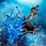 Figurine d'Enel de One Piece lançant une attaque électrique, entouré de foudre bleue, issue de la collection Figuarts ZERO Extra Battle.