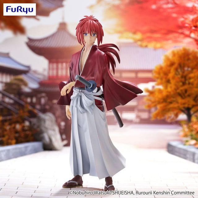 Statuette PVC Kenshin Himura 19 cm de Rurouni Kenshin par FuRyu, figurine en kimono rouge avec katana.
