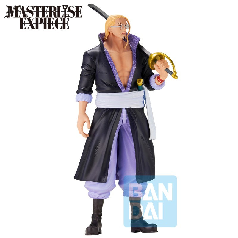 Figurine One Piece Ichibansho Masterlise Silvers Rayleigh avec sabre, tenue noire et violette, logo Bandai.
